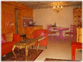 Venice Pink Apartment: lounge